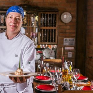 Chef Ana Paula exalta os sabores de Ibitipoca