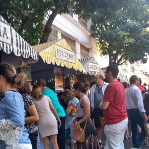 Feira do Projeto Aproxima valoriza os produtores mineiros